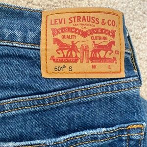 LEVI 501 HIGH WAISTED STRAIGHT LEG - MEDIUM DARK WASH